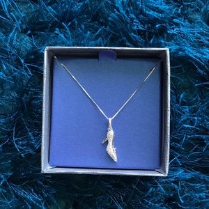 NWT Disney Diamond Cinderella Necklace